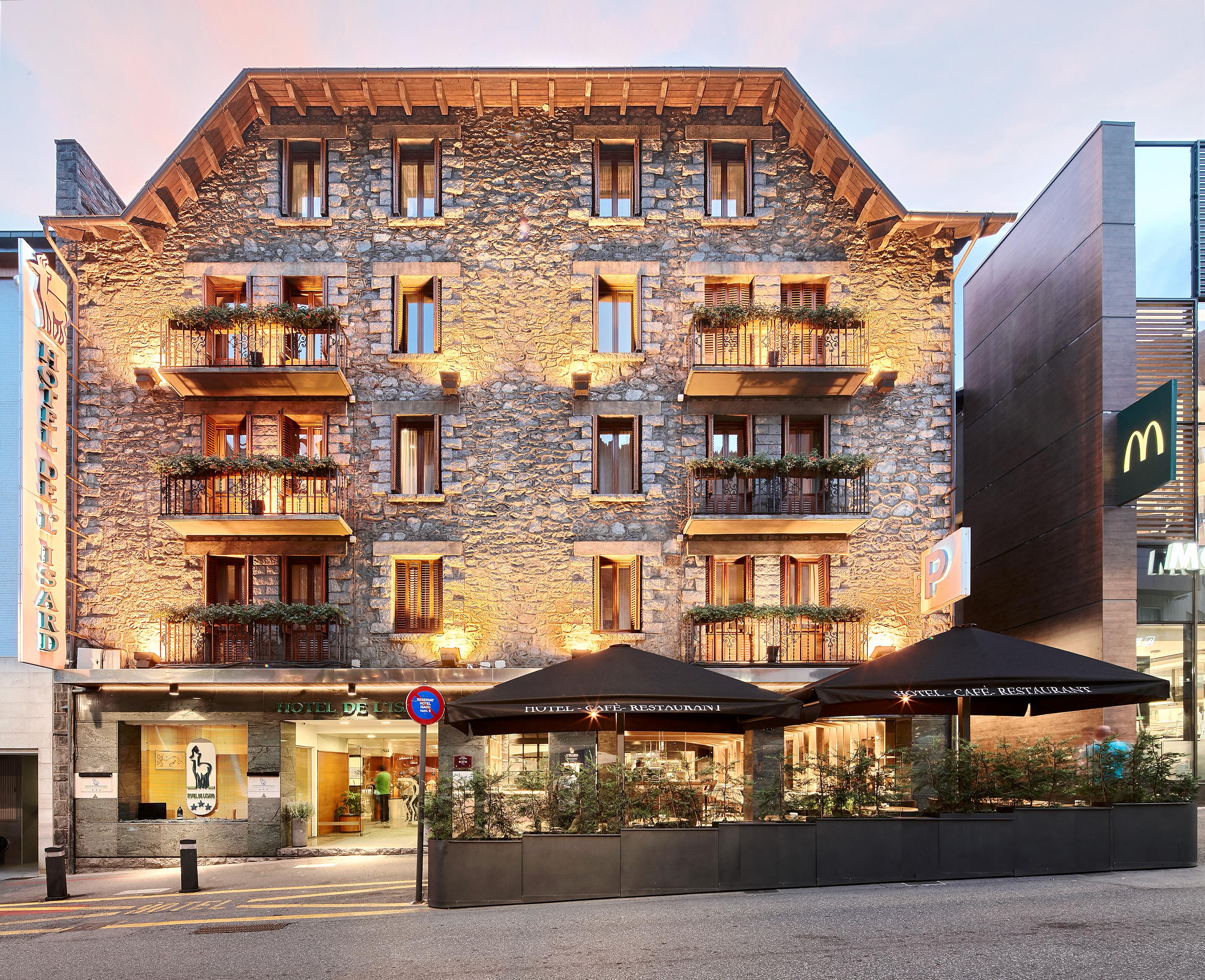 Hotel De L'Isard Andorra la Vella Ngoại thất bức ảnh